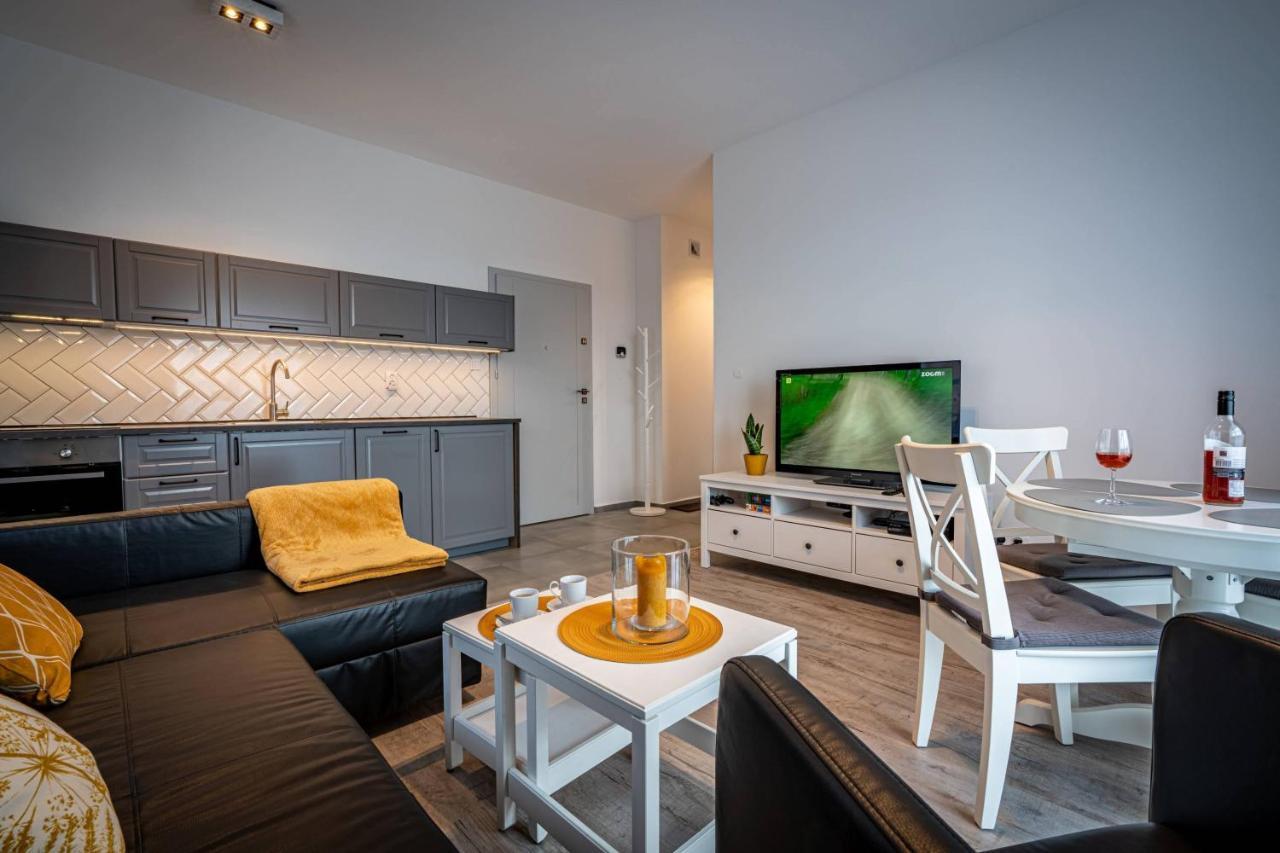 Apartamenty Ustronne Liściasta Zewnętrze zdjęcie