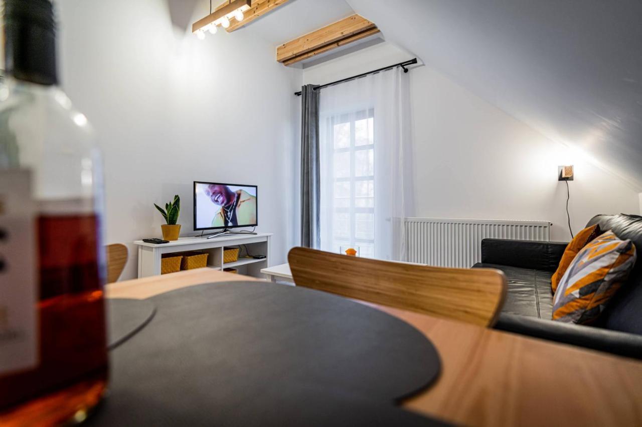 Apartamenty Ustronne Liściasta Zewnętrze zdjęcie