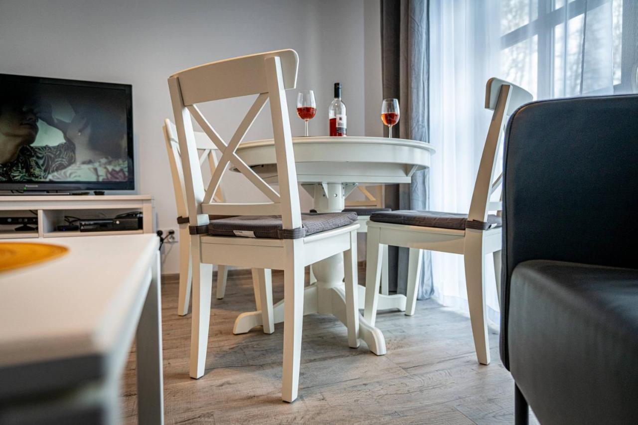 Apartamenty Ustronne Liściasta Zewnętrze zdjęcie